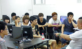 7月21日艺术设计总监徐青瑶亲临龙铭与学员面对面做交流