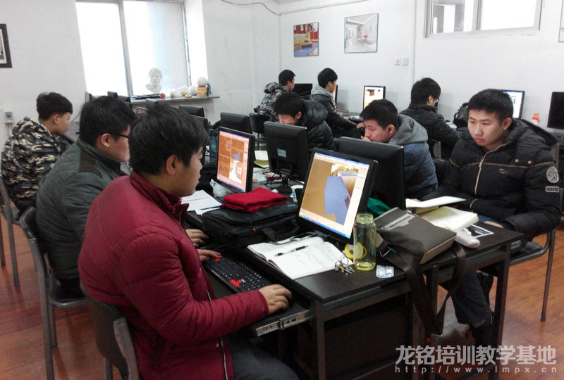 ���ðȱϯ5λͬѧ�����ں��ڰ࣬ͬѧ�������������ҵ��Ʒ