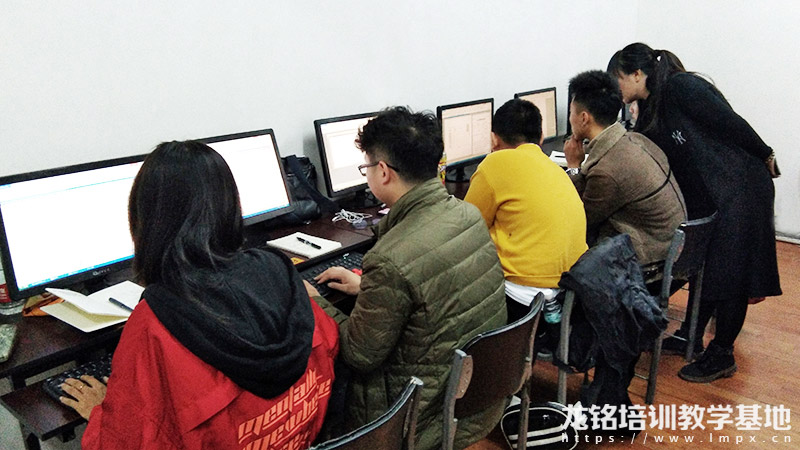 ͼ-������ѵ�°࿪�ε���ͬѧ���Ͽ�����