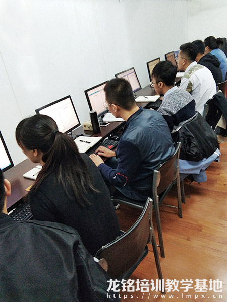 ͼ-������ѵ�°࿪�ε���ͬѧ���Ͽ�����